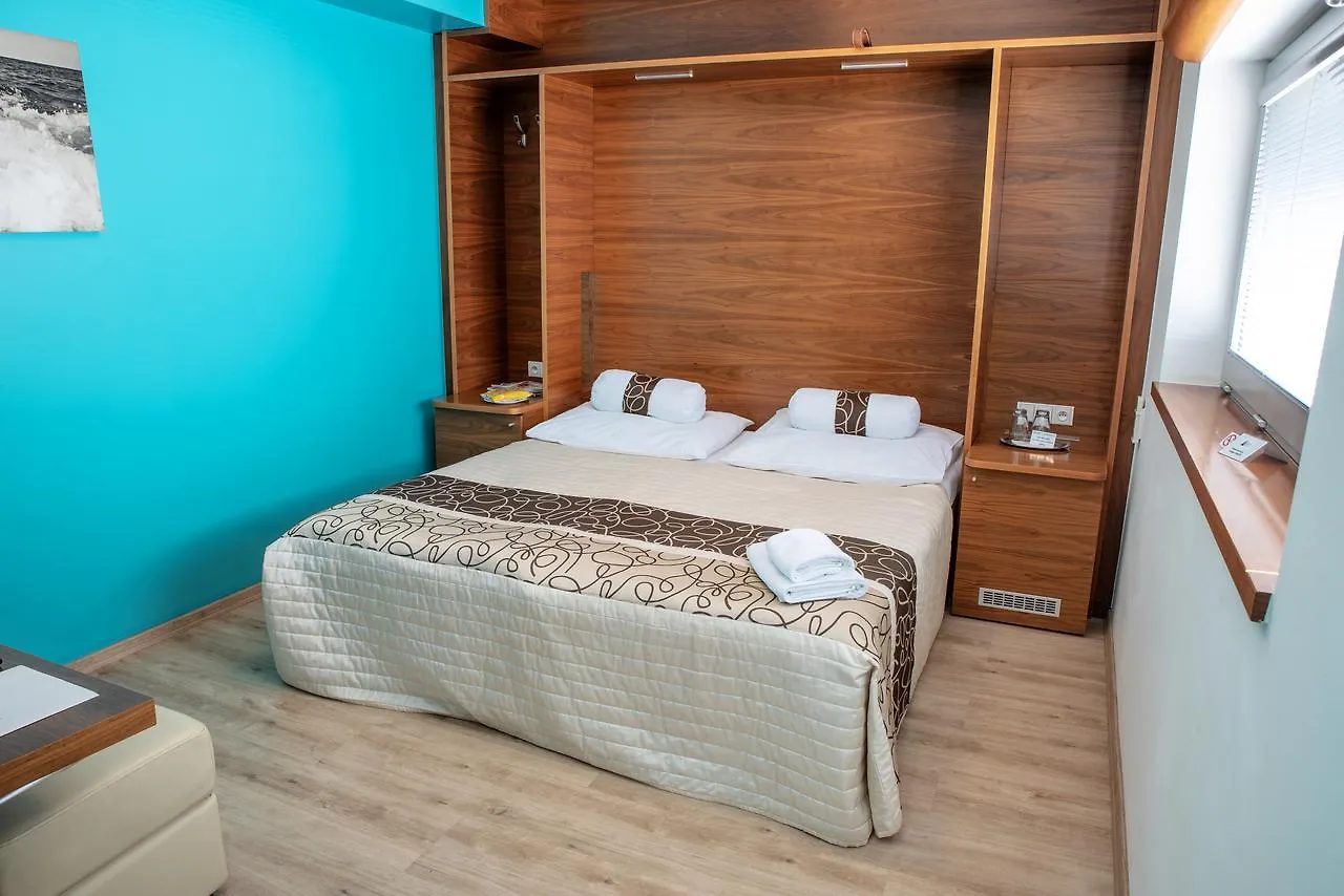 Restaurant & Design Hotel Noem Arch Brno
