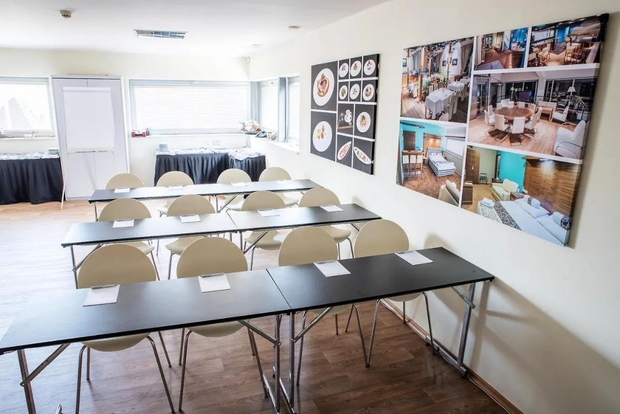 Restaurant & Design Hotel Noem Arch Brno
